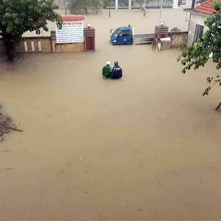 Lũ lụt chia cắt cục bộ nhiều nơi ở Quảng Bình.